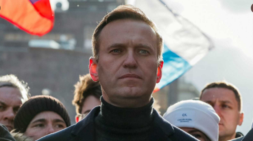 Ordenan arresto de productor de Reuters por colaborar con Navalni
